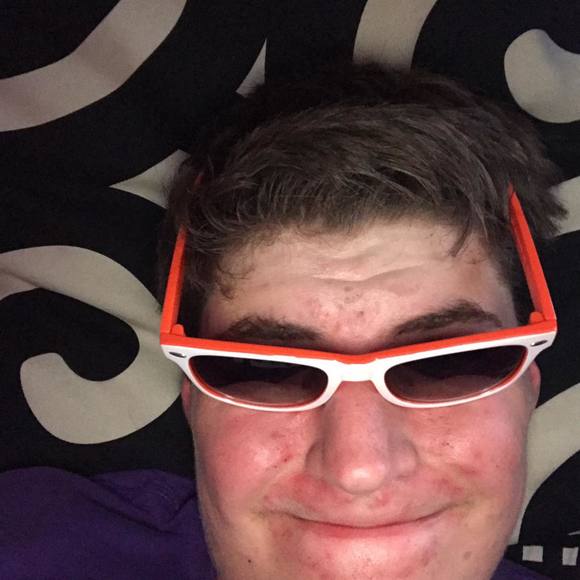 Meet your Posher, Cameron - Picture 1 of 1